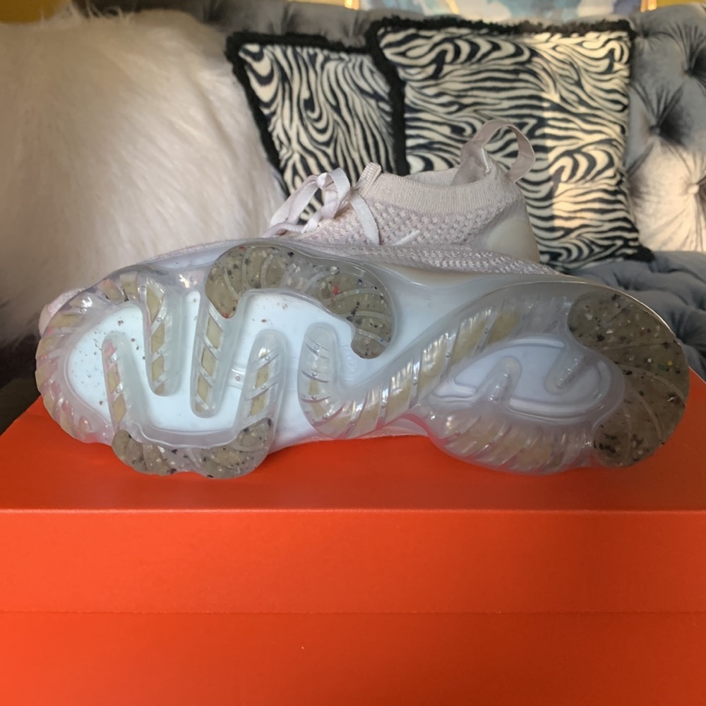 COPY - Nike Air VaporMax 2021 Flyknit Running shoes woman’s size 7.5 - Picture 9 of 12
